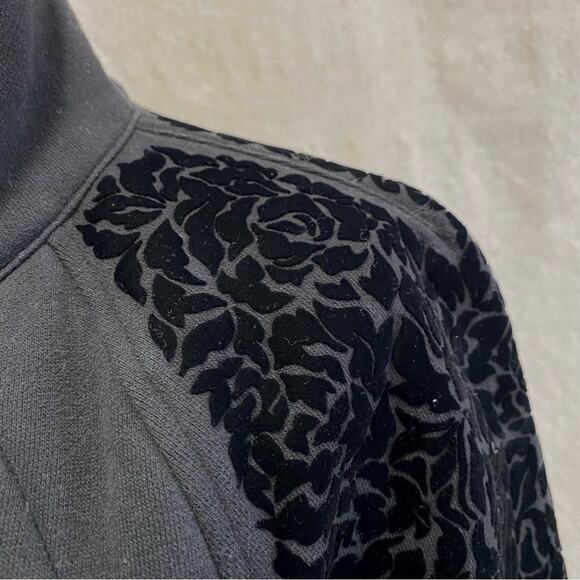 Lululemon Floral Flock Mock Neck Pullover in Black size 8 Velvet Detail - Picture 13 of 16